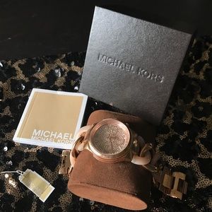 Michael Kors Runway Rose Gold Watch